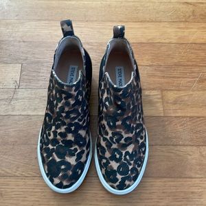 Steve Madden Crushin High Leopard sneakers